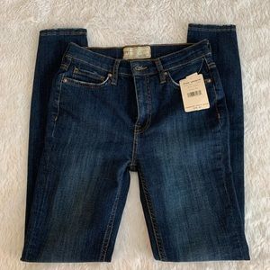Free People Busted Knee Skinny Jean (LONG)